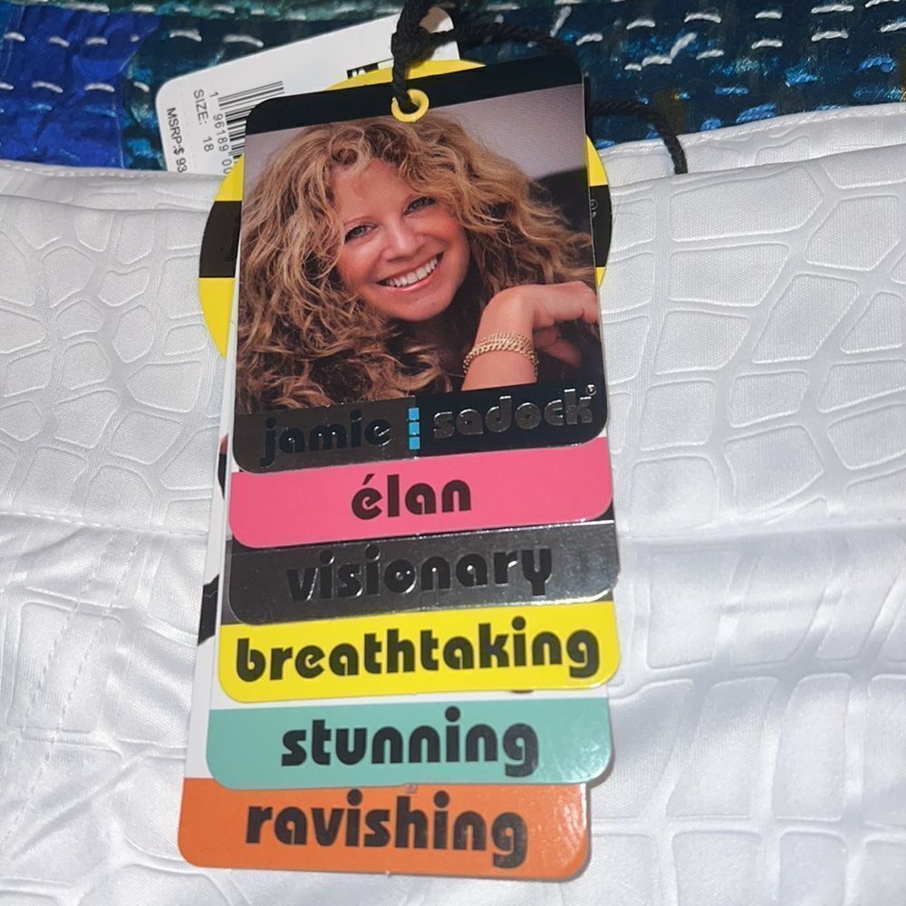 JAMIE SADOCK white skort. Size 18. New with tags. SPF 50. - Picture 2 of 9